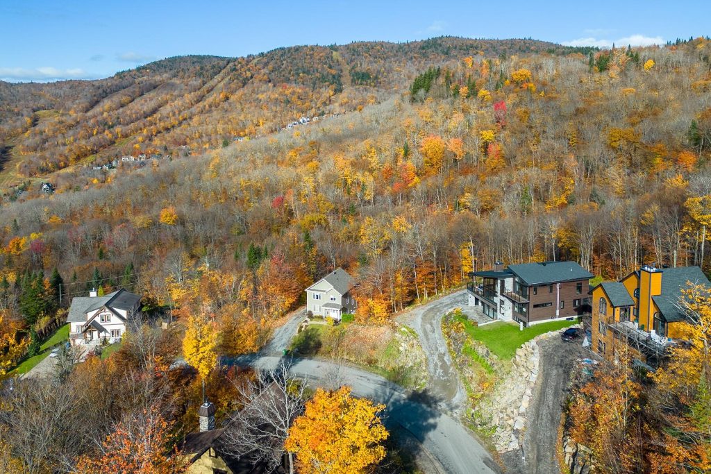 Vue stoneham maison de loin