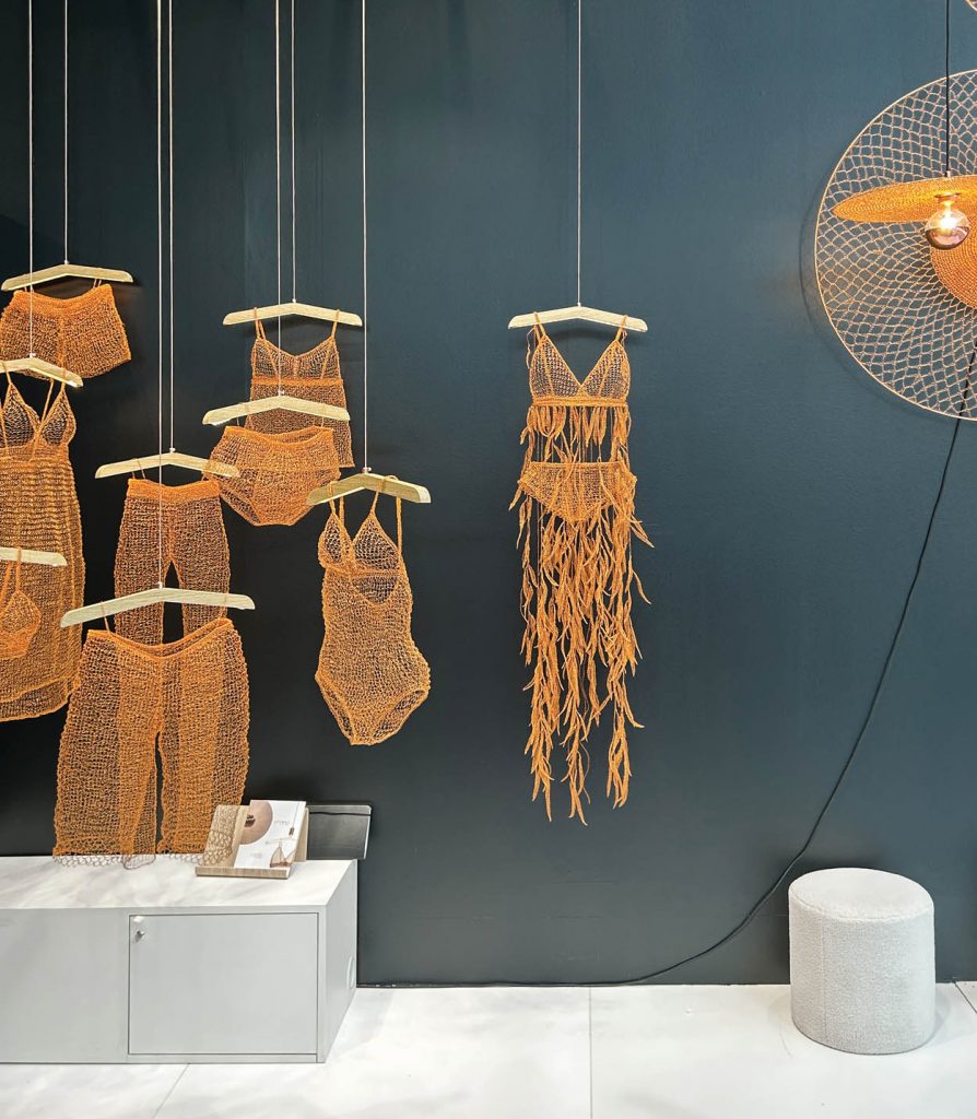 luminaires sculpturaux  Atelier La Languochat. 