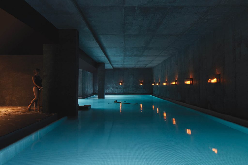 piscine interieur stromspa