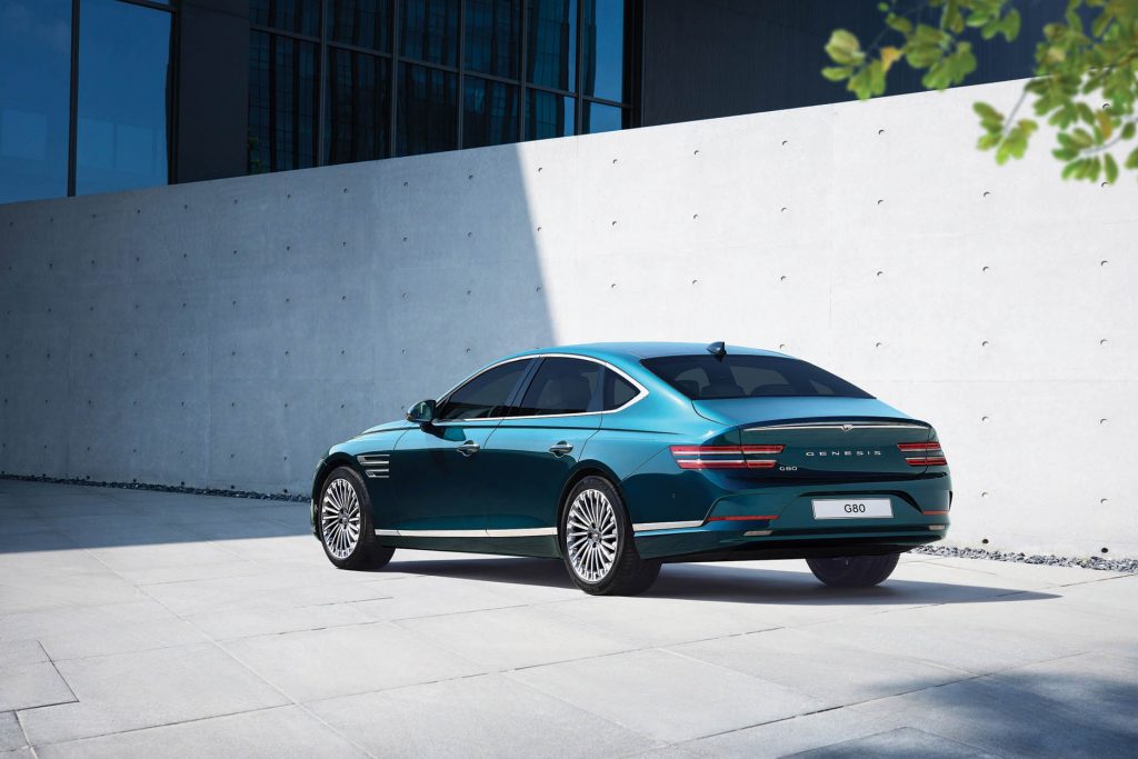 voiture bleu genesis