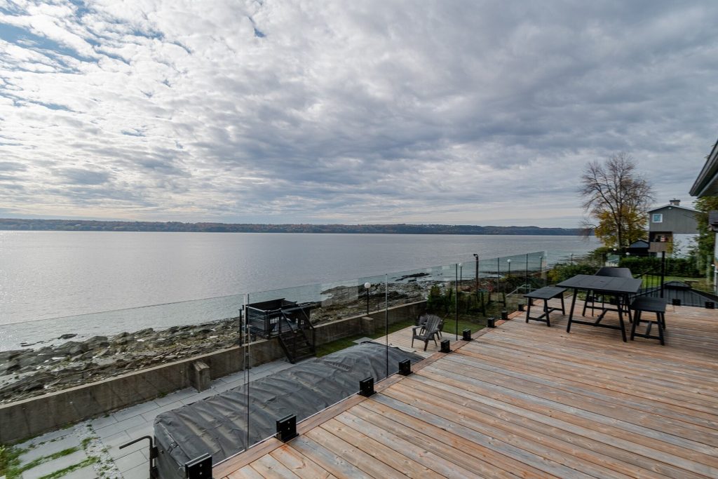 vue sur le fleuve cap-rouge